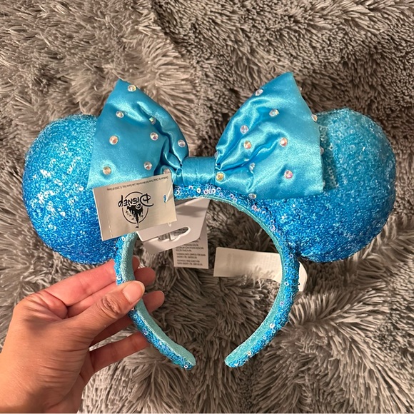 Disney Mickey Minnie Ears Aqua Blue Rhinestone Studded Satin Bow - Picture 4 of 6
